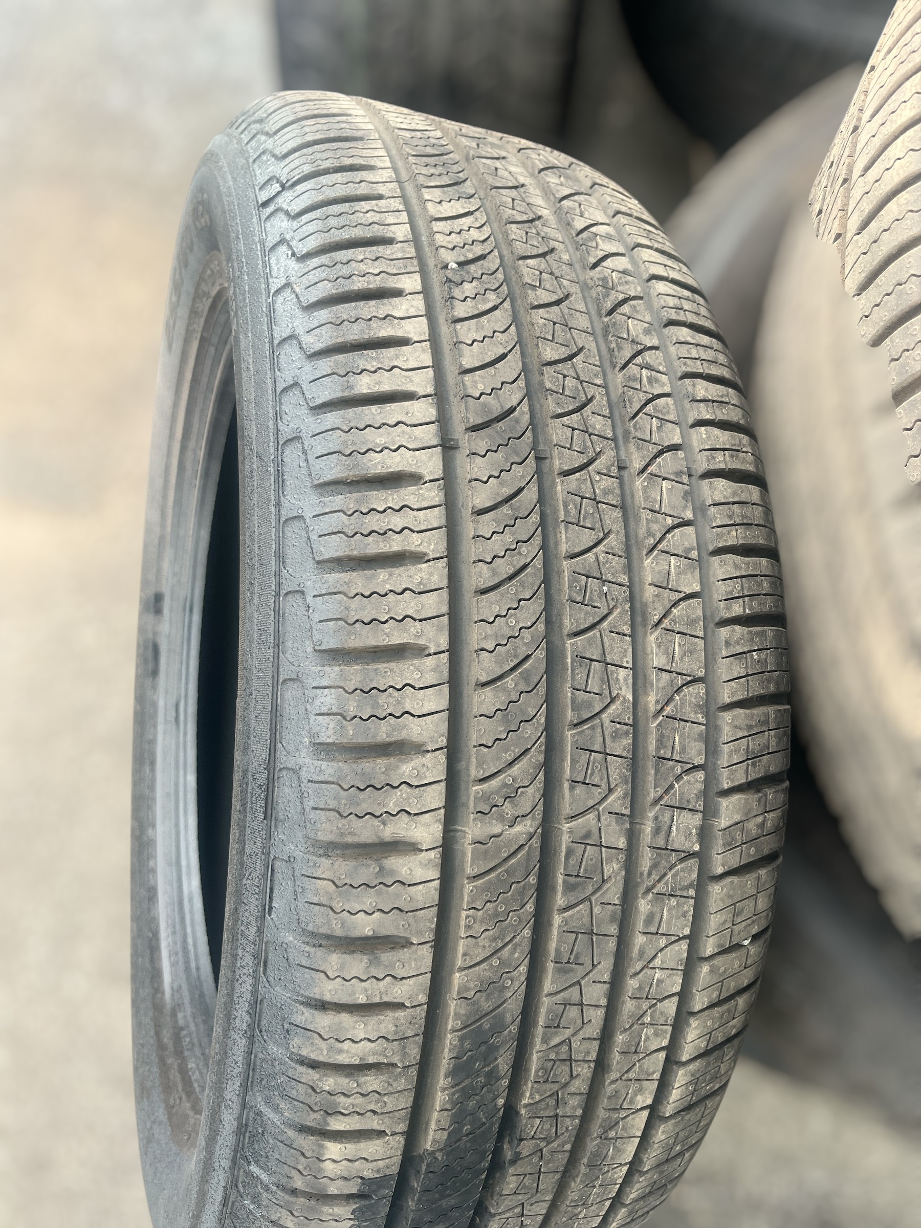 Pirelli Scorpion Zero 255/60R20 - Image 2